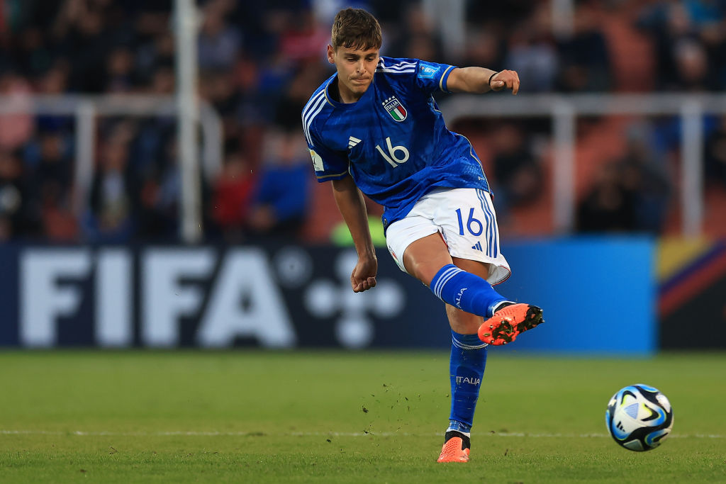 Giacomo Faticanti in campo con la maglia dell'Italia Under 20