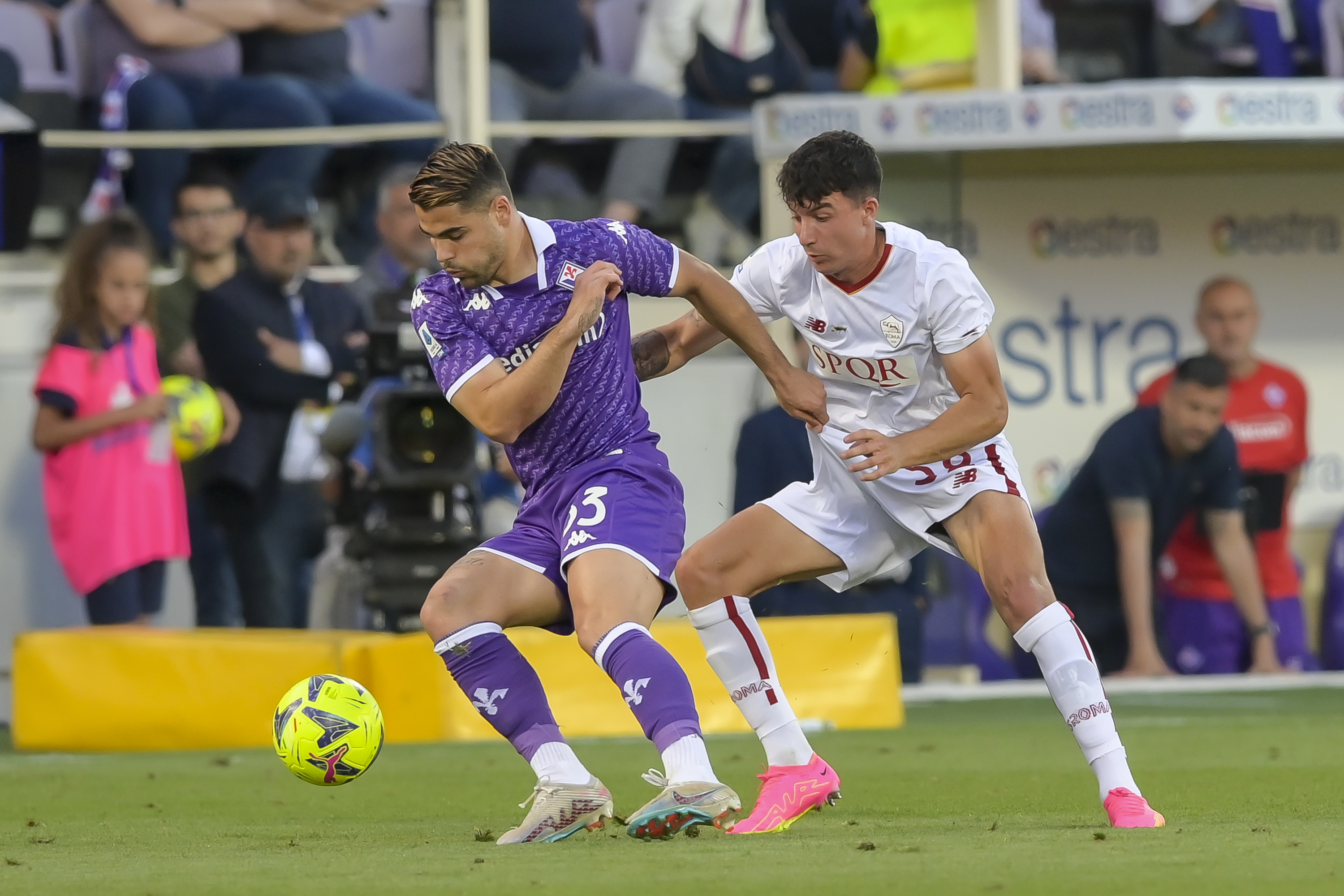 Missori durante la sfida tra Fiorentina e Roma
