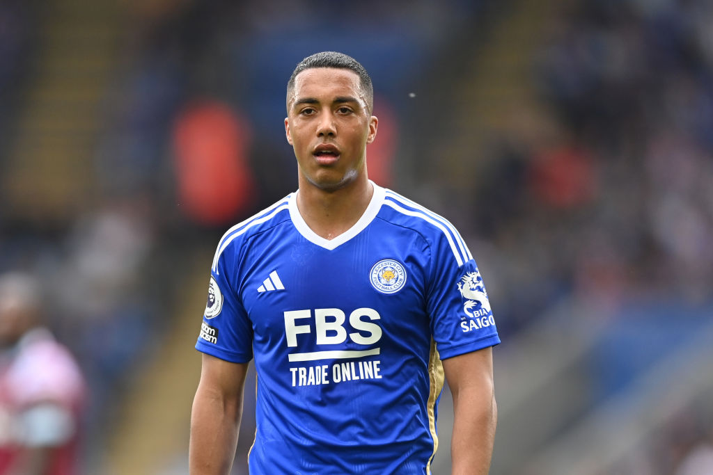 Youri Tielemans durante una partita del Leicester