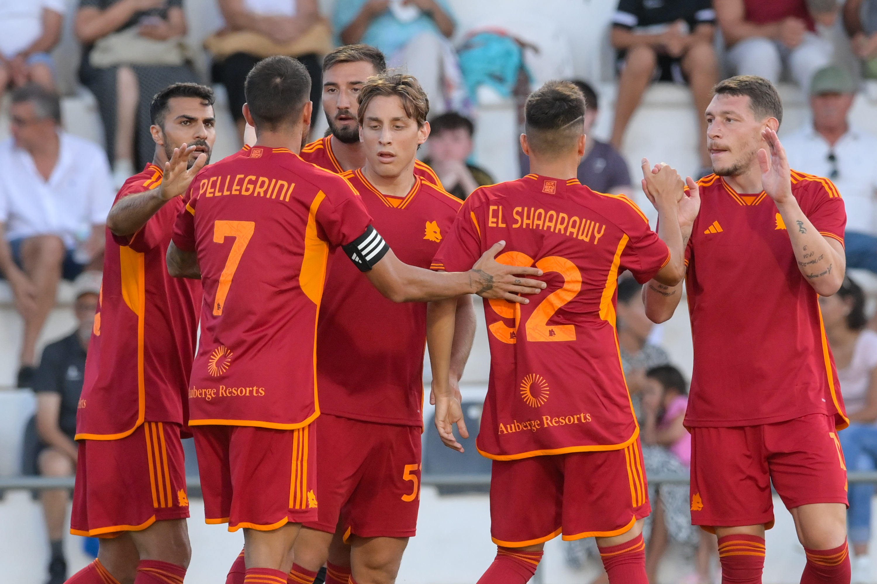 L'esultanza dei giallorossi durante Farense-Roma