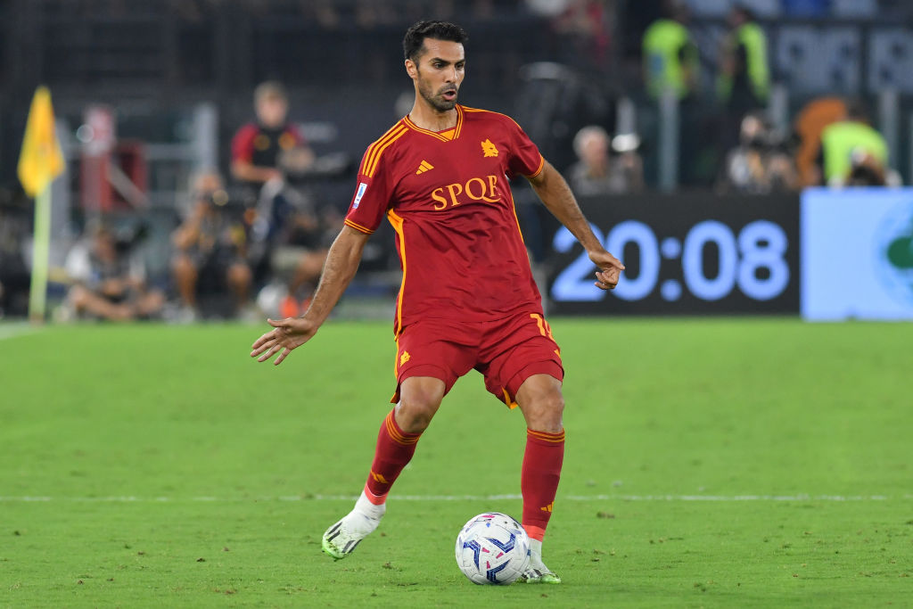 Zeki Celik in campo con la Roma 