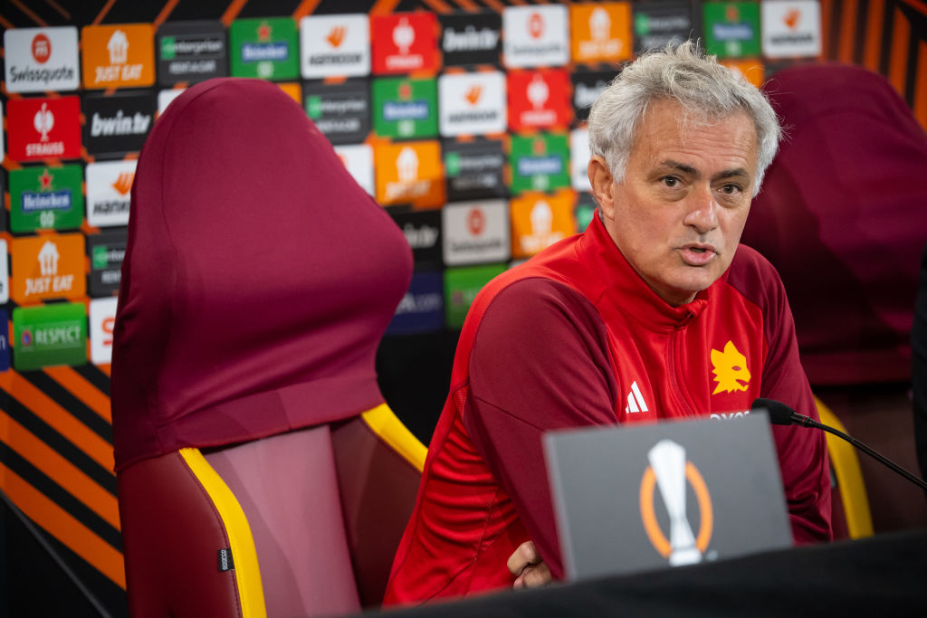 José Mourinho in conferenza stampa a Trigoria