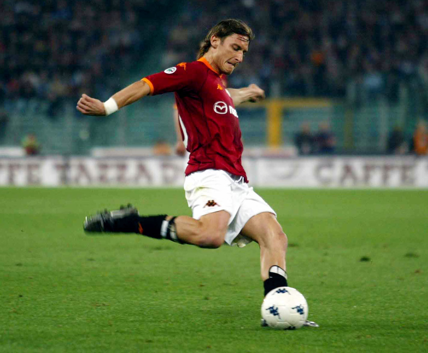 Totti in campo con la maglia della Roma