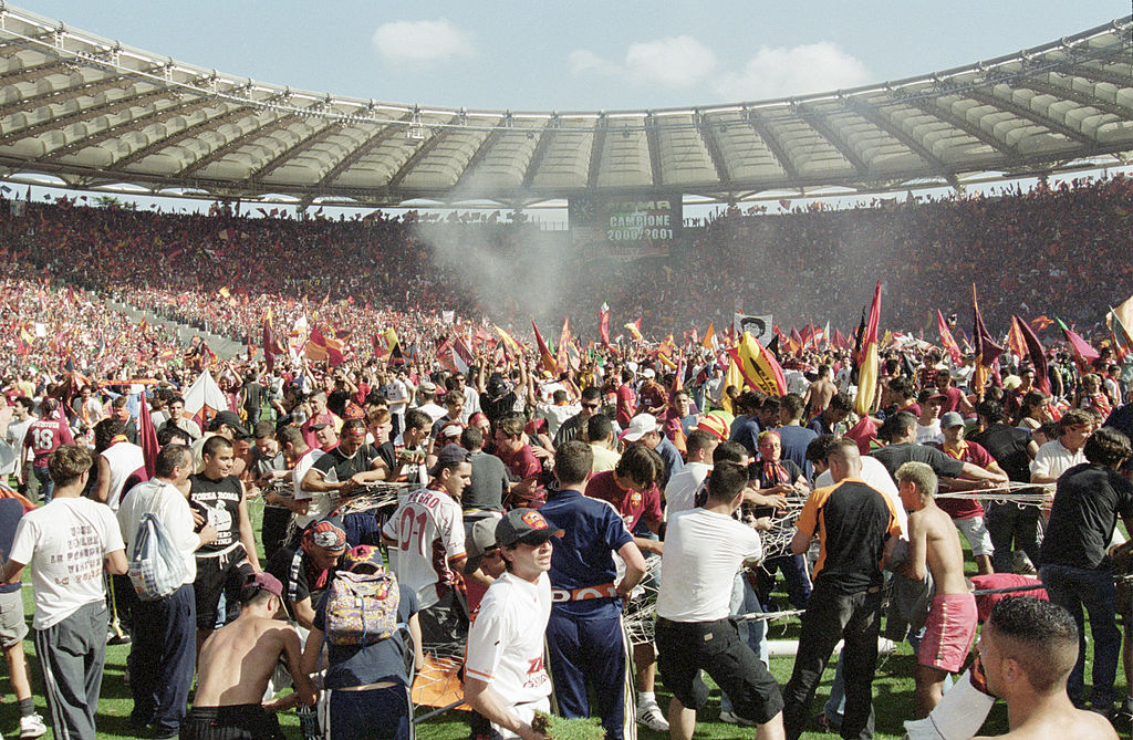 I tifosi della Roma in festa all'Olimpico