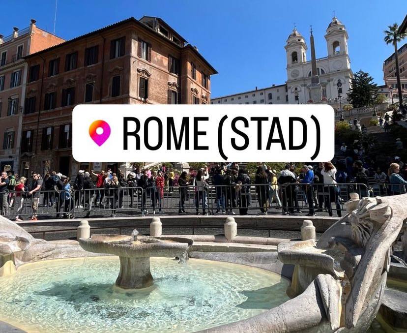 La foto di Piazza di Spagna pubblicata da un gruppo di tifosi del Feyenoord