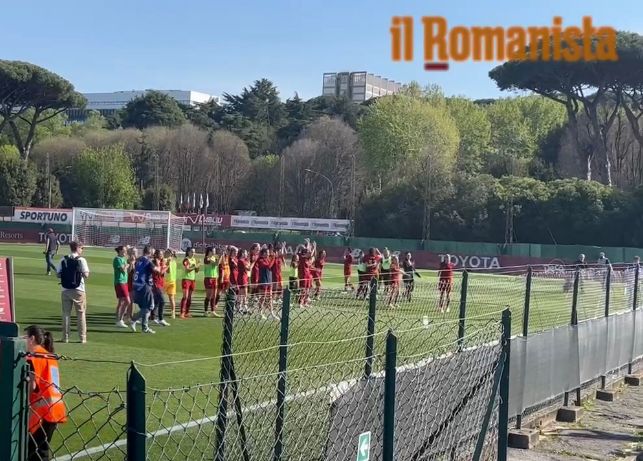 Le giocatrici della Roma Femminile al termine di Roma-Juventus
