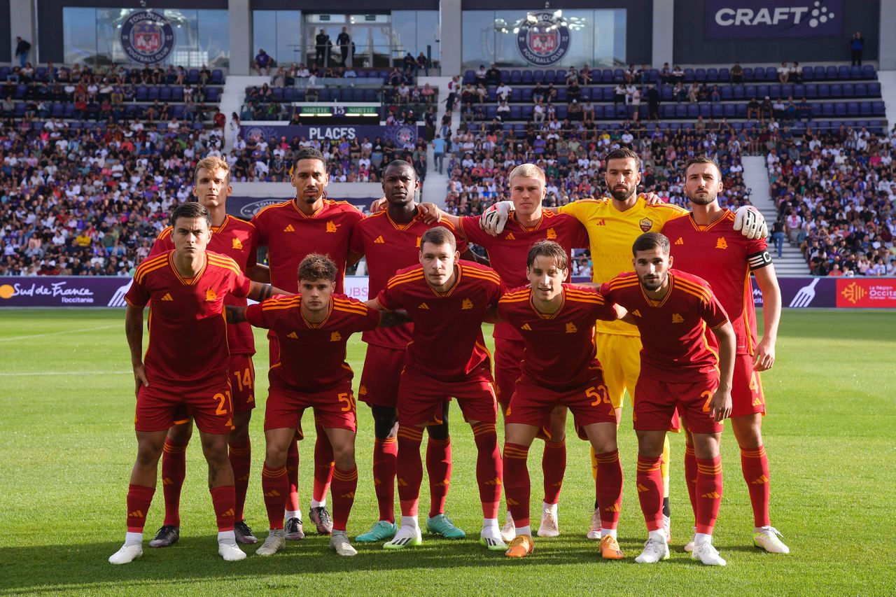 Formazione della Roma prima della gara col Tolosa