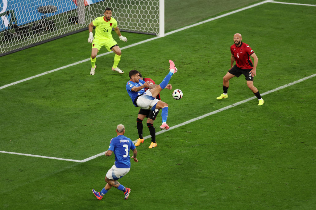 La rovesciata tentata da Pellegrini