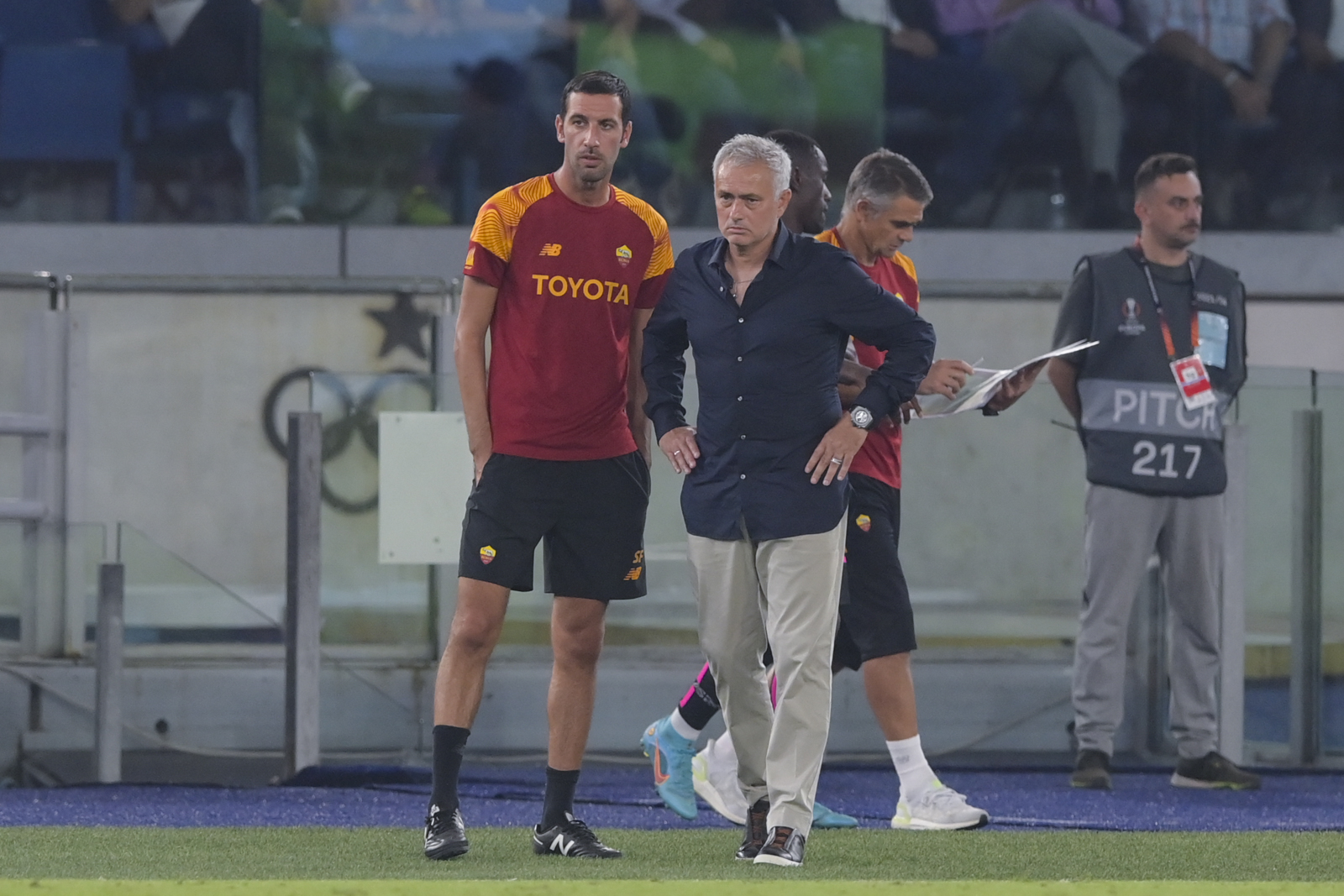 Mourinho e Foti (As Roma via Getty Images)