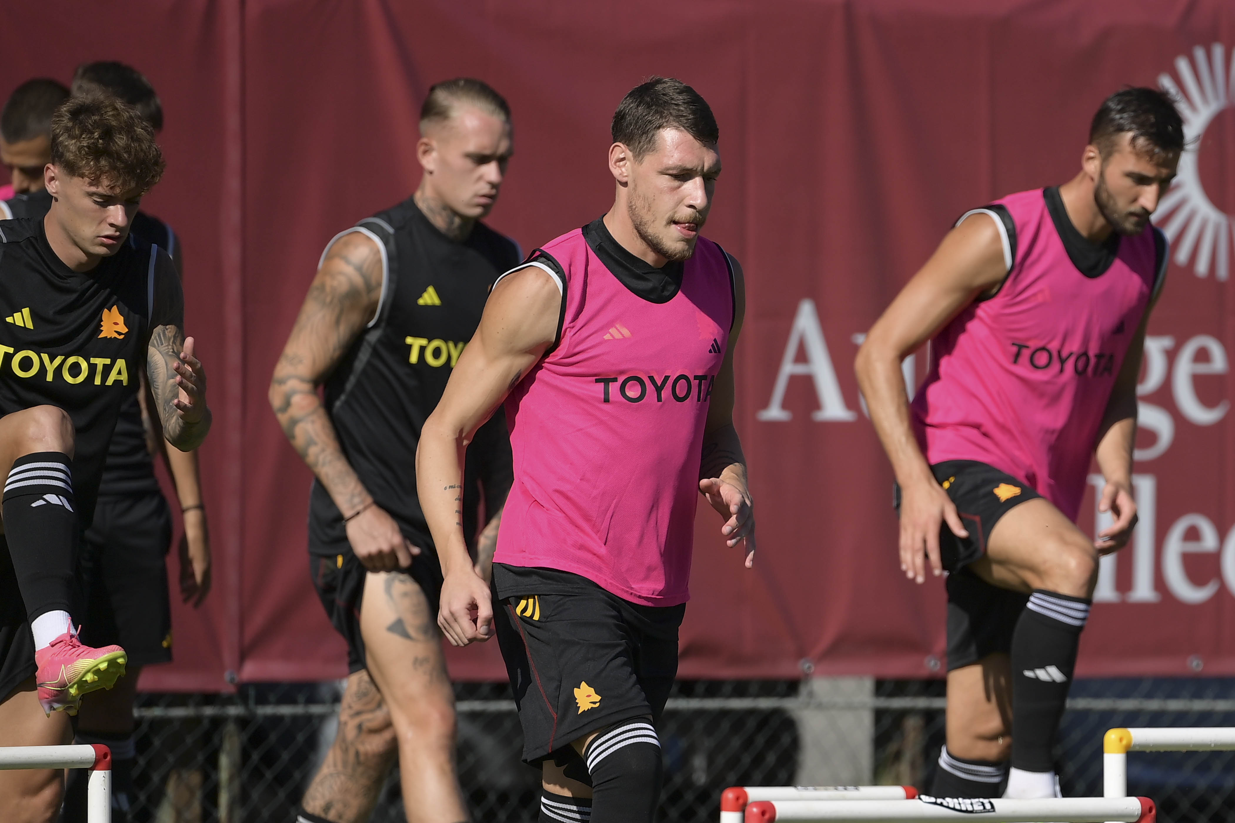 Zalewski, Belotti, Cristante e Karsdorp