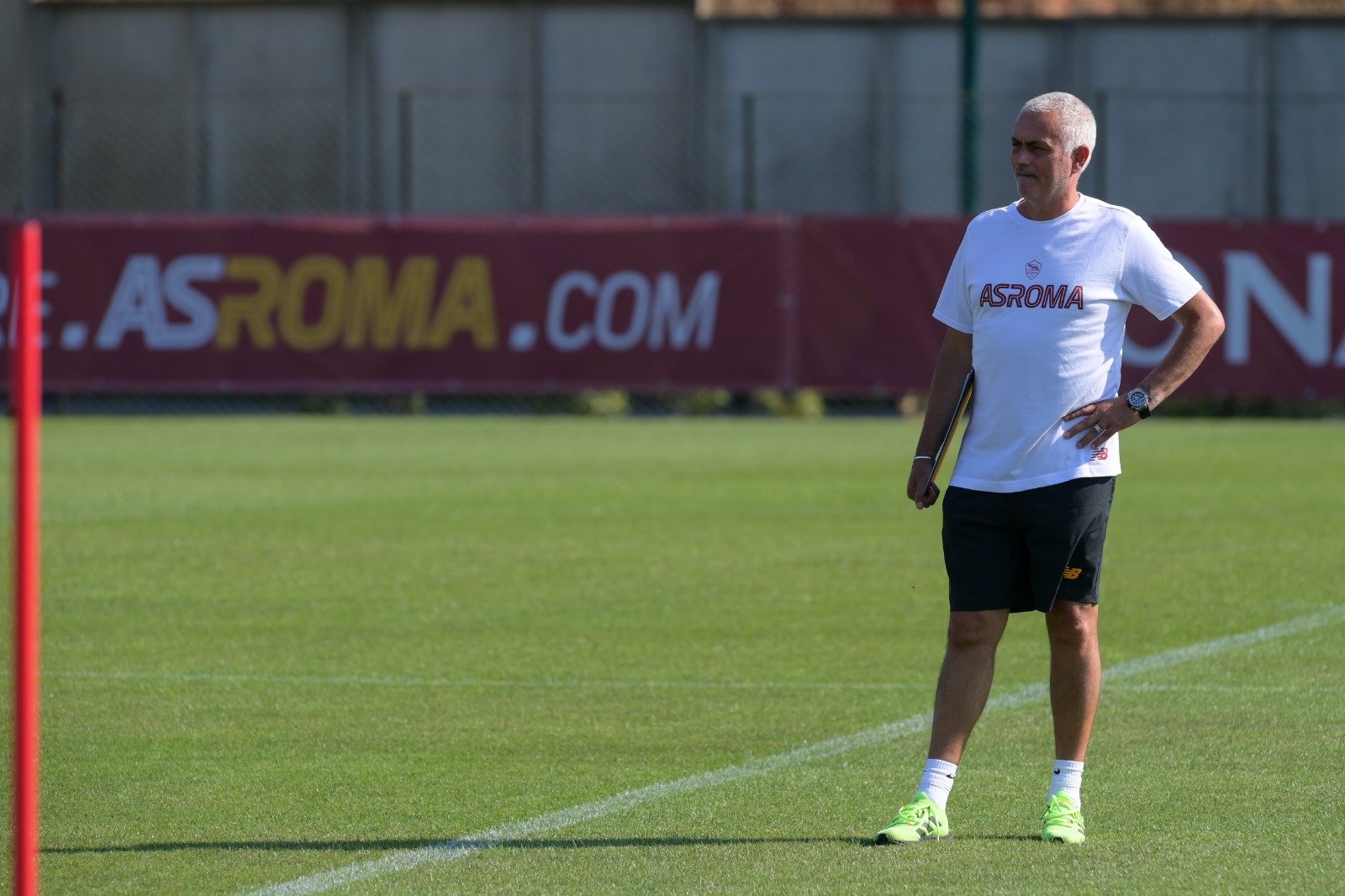 Mourinho segue l\'allenamento