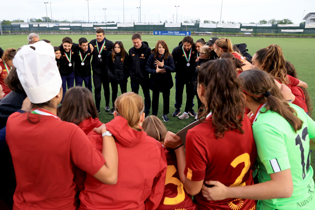 Bavagnoli e le ragazze giallorosse