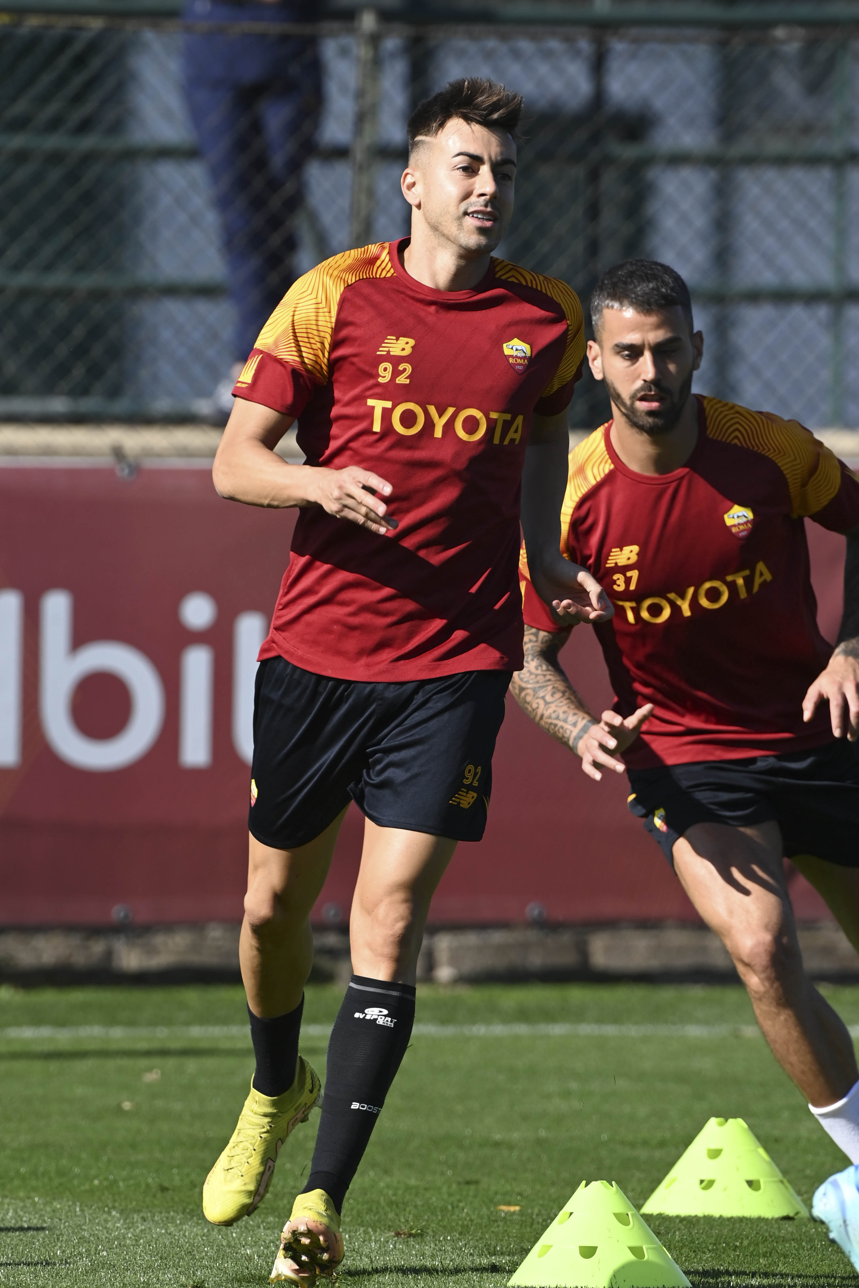 El Shaarawy e Spinazzola durante un esercizion