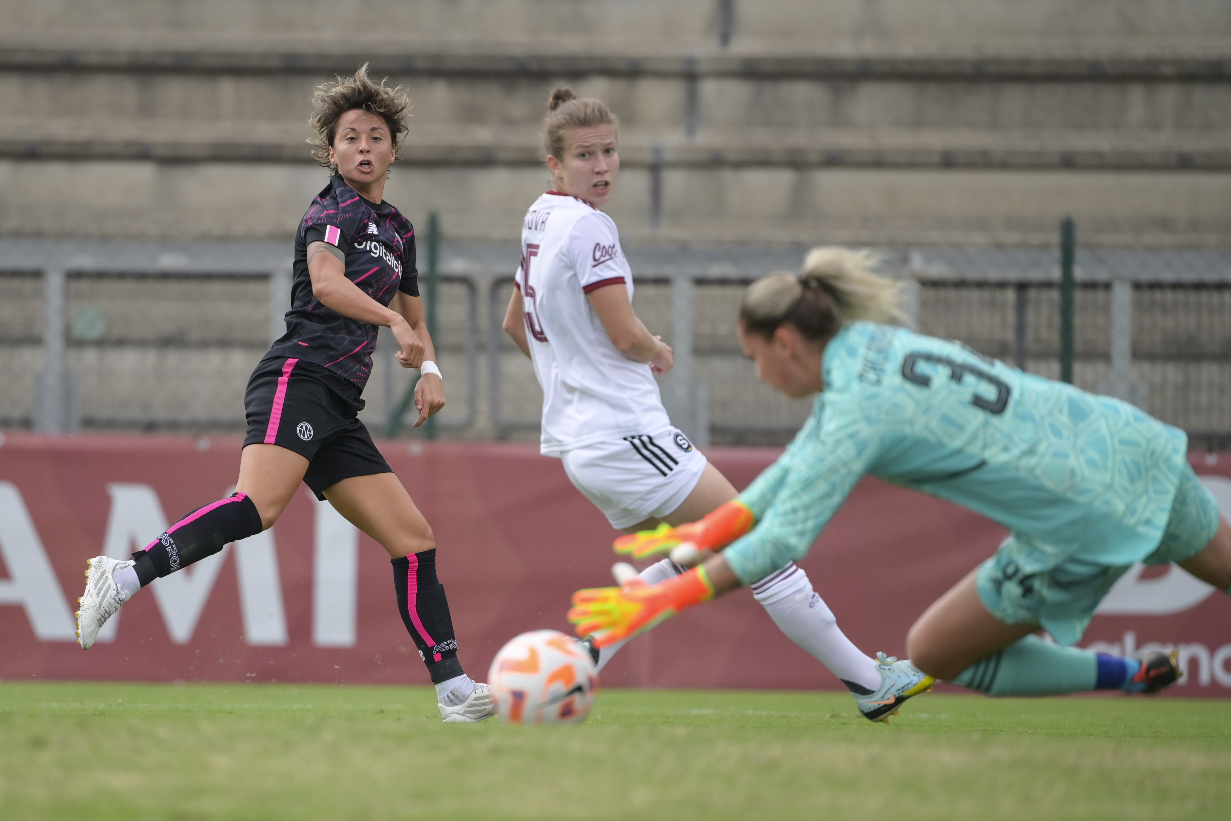 Valentina Giacinti in azione (As Roma via Getty Images)