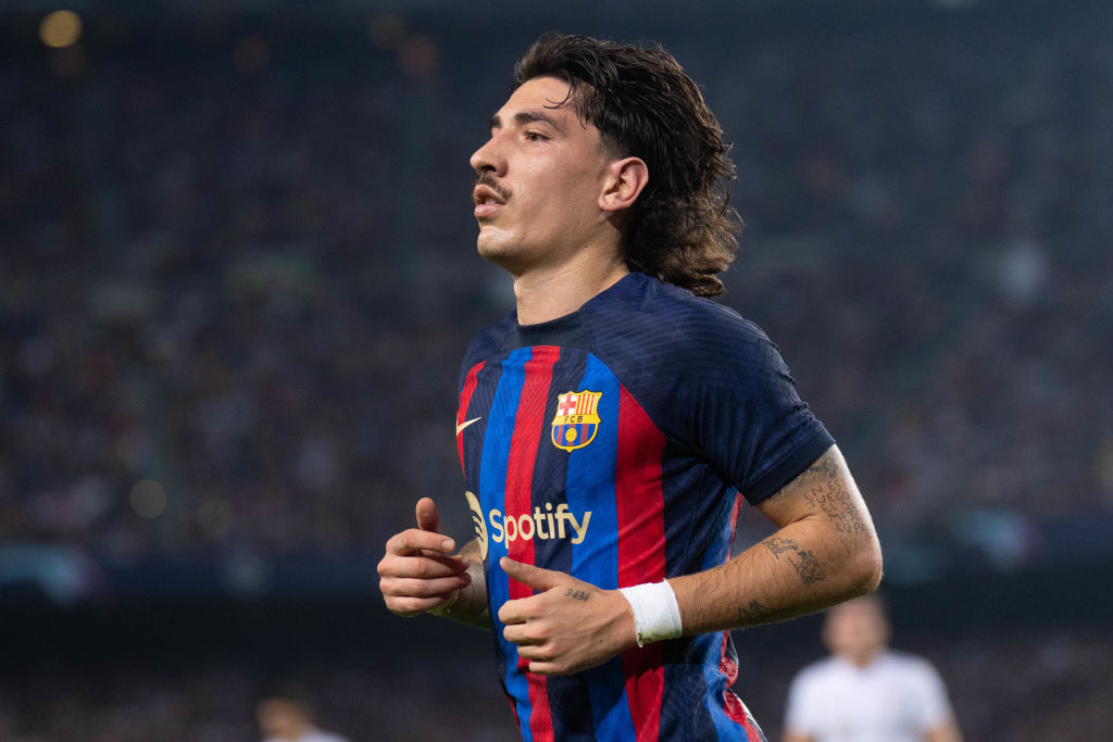 Hector Bellerin con la maglia del Barcellona