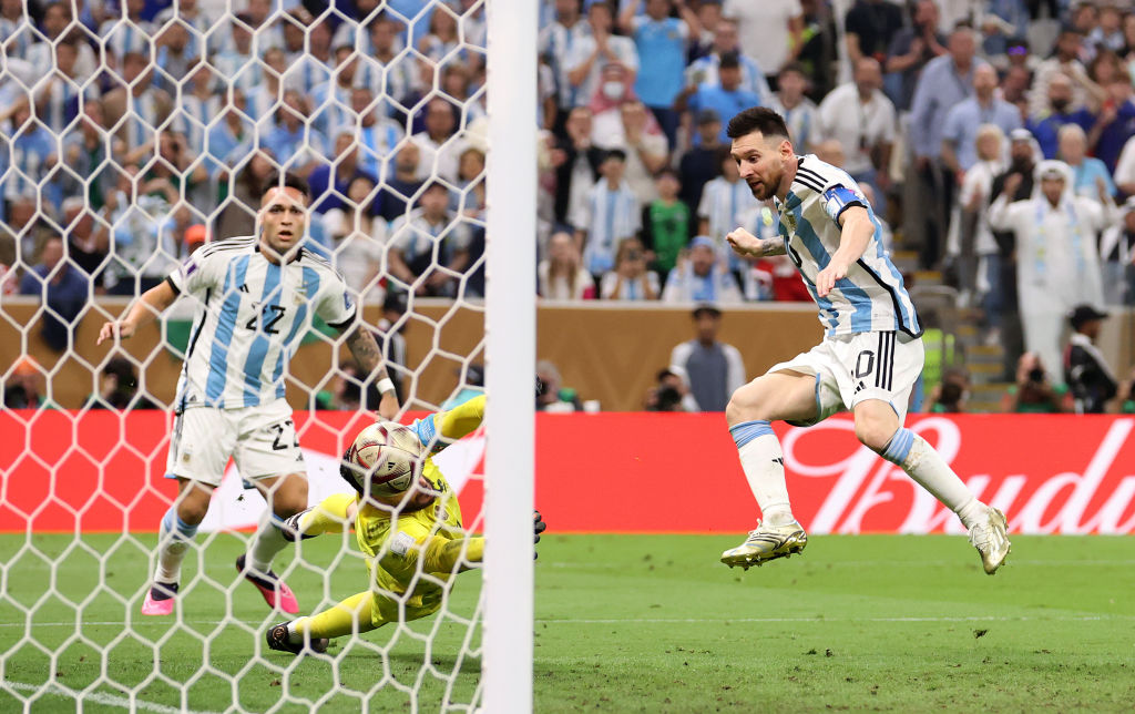 Lionel Messi segna il terzo gol