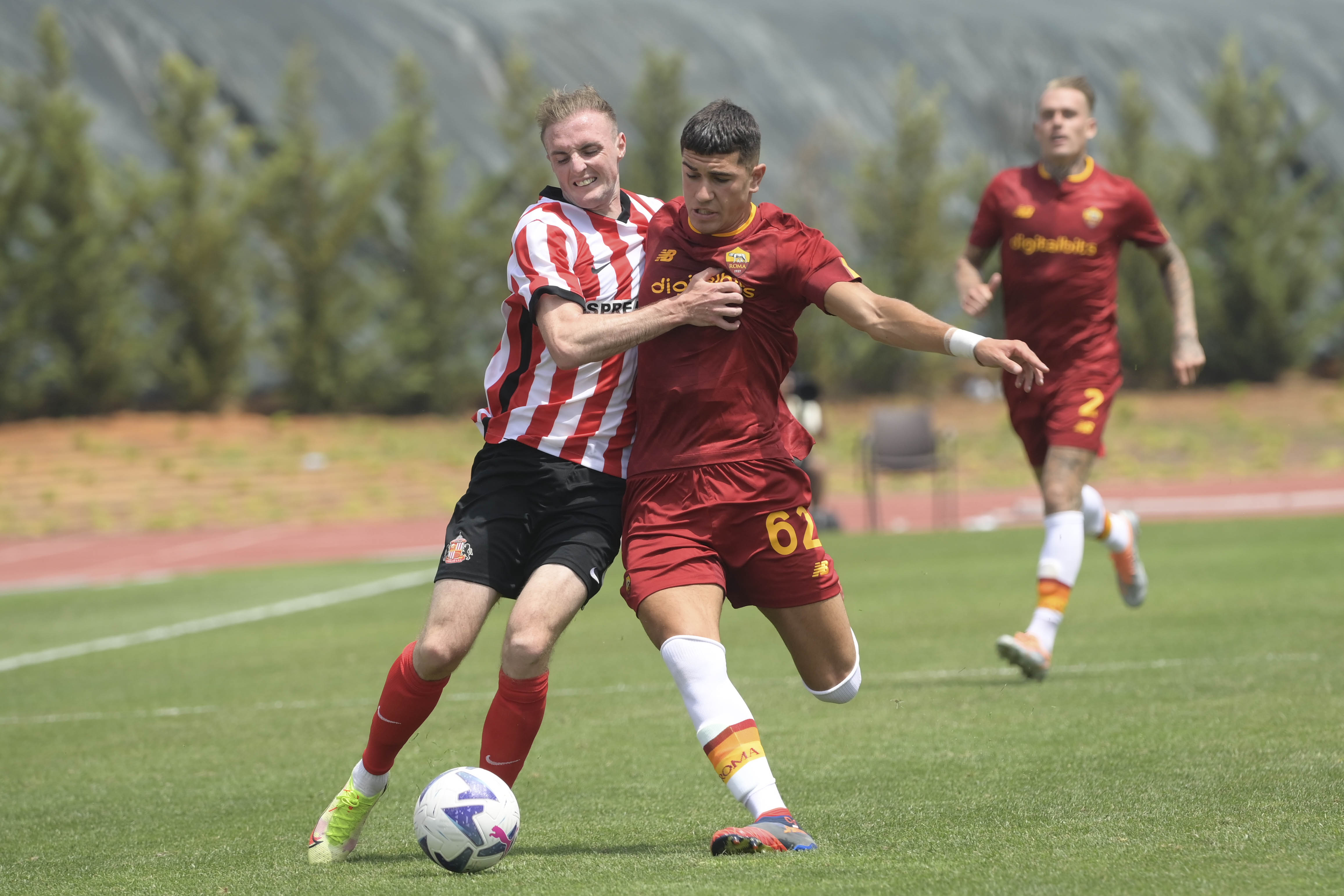 Volpato in azione contro il Sunderland 