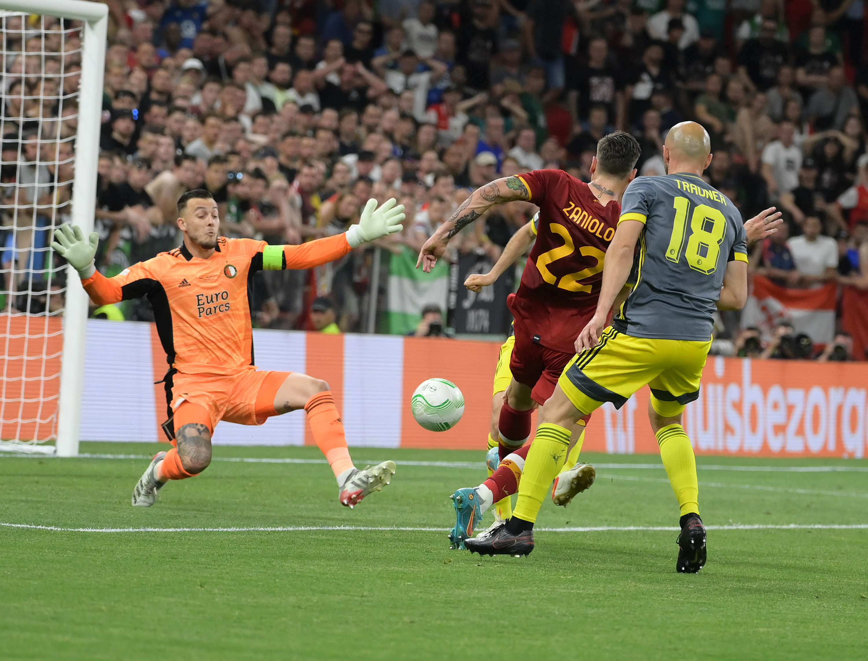 Il gol di Zaniolo contro il Feyenoord