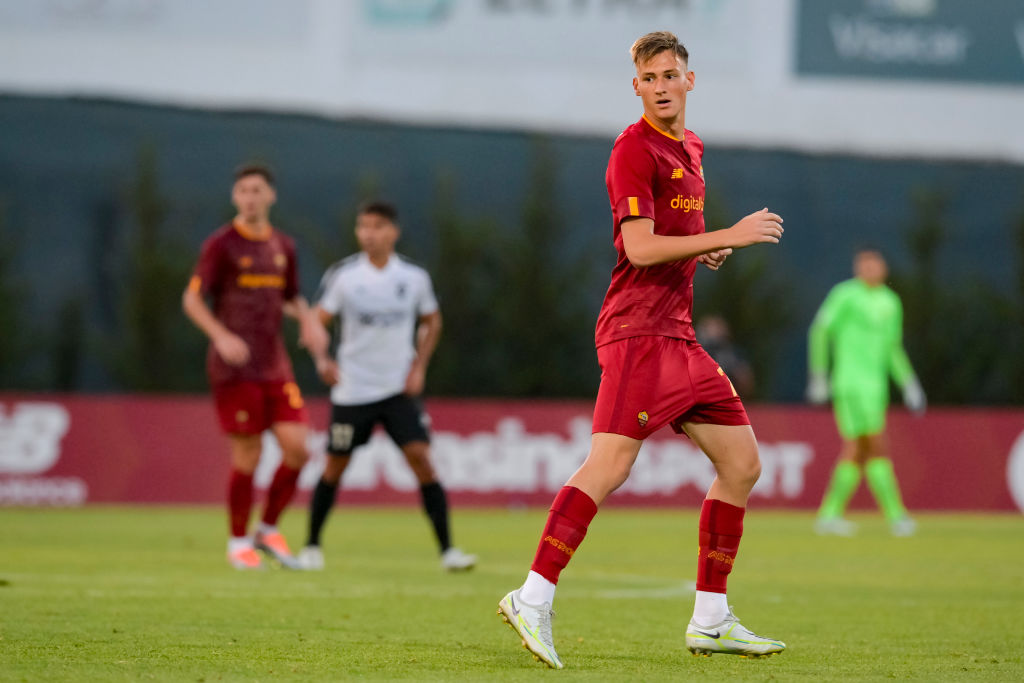 Ivkovic in azione contro la Portimonense