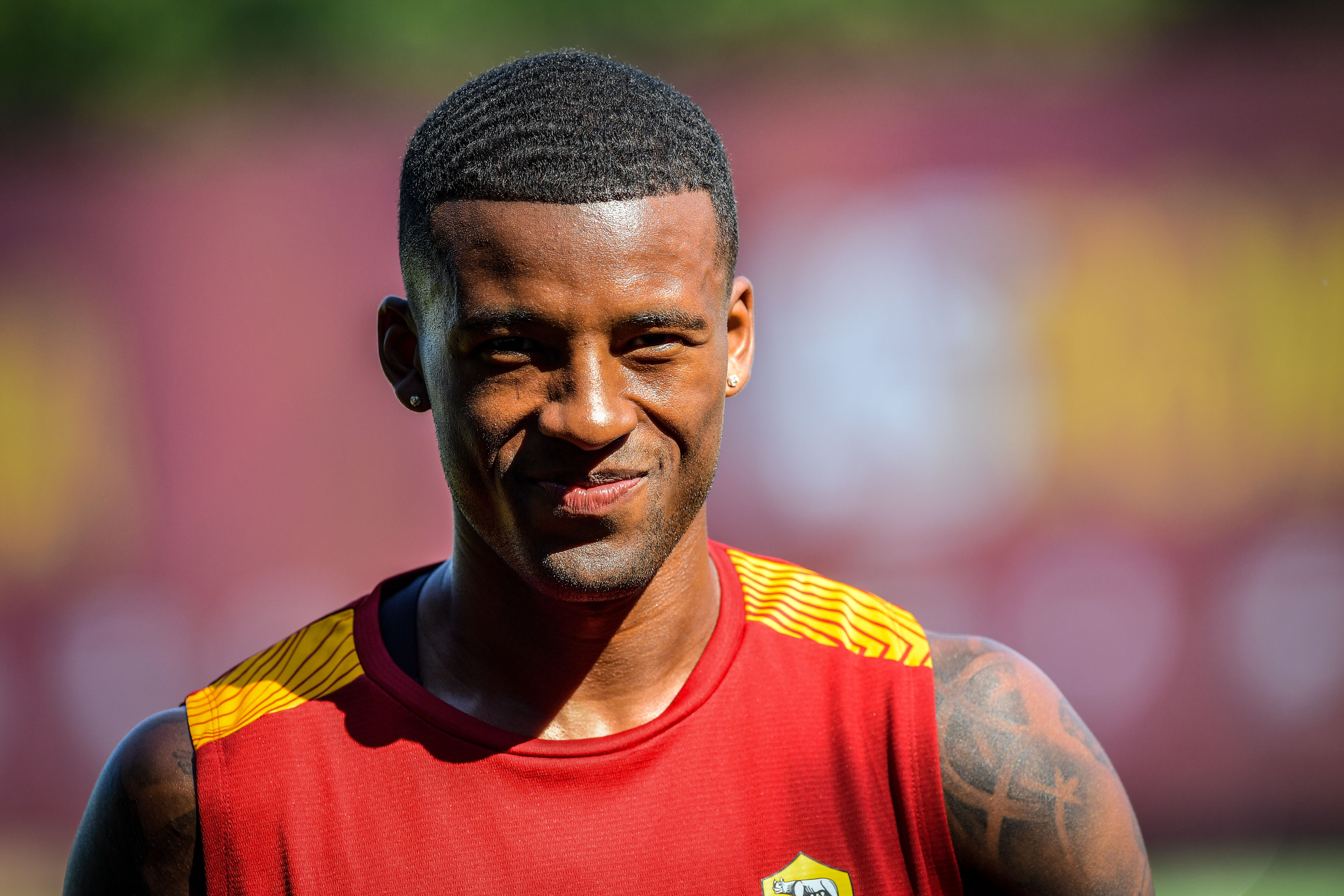 Wijnaldum con la maglia della Roma