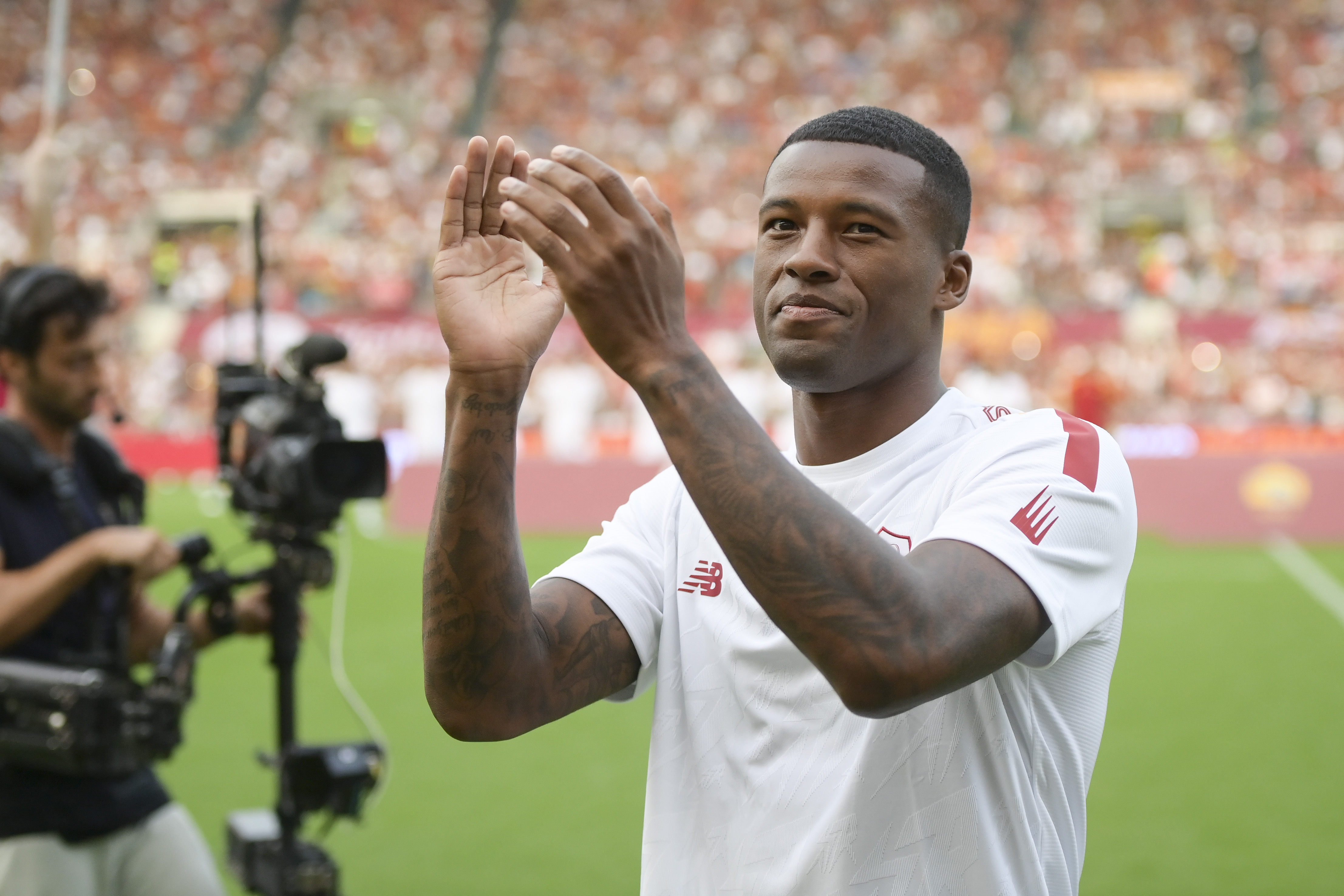 Georginio Wijnaldum durante la presentazione all'Olimpico