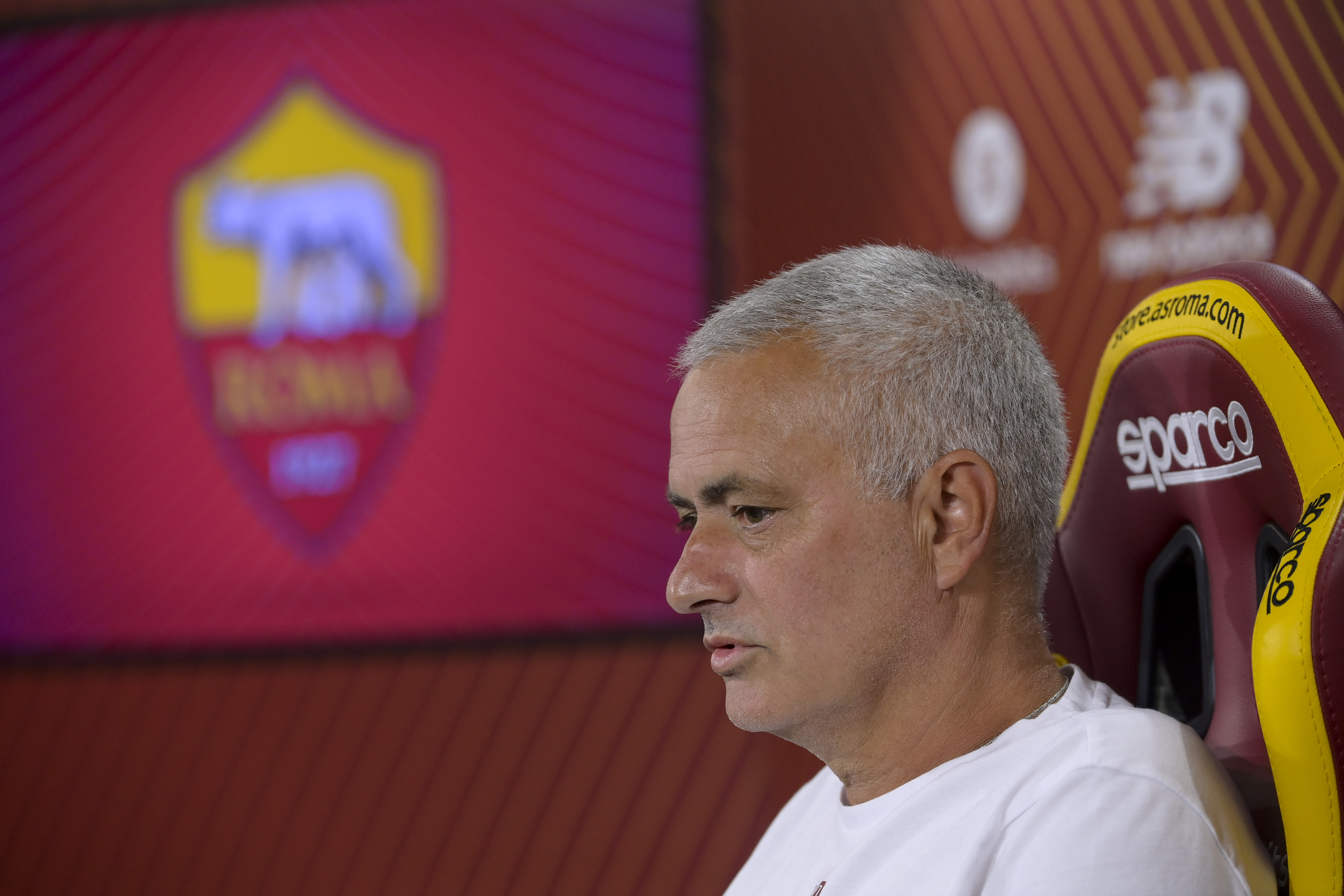 Mourinho in conferenza stampa