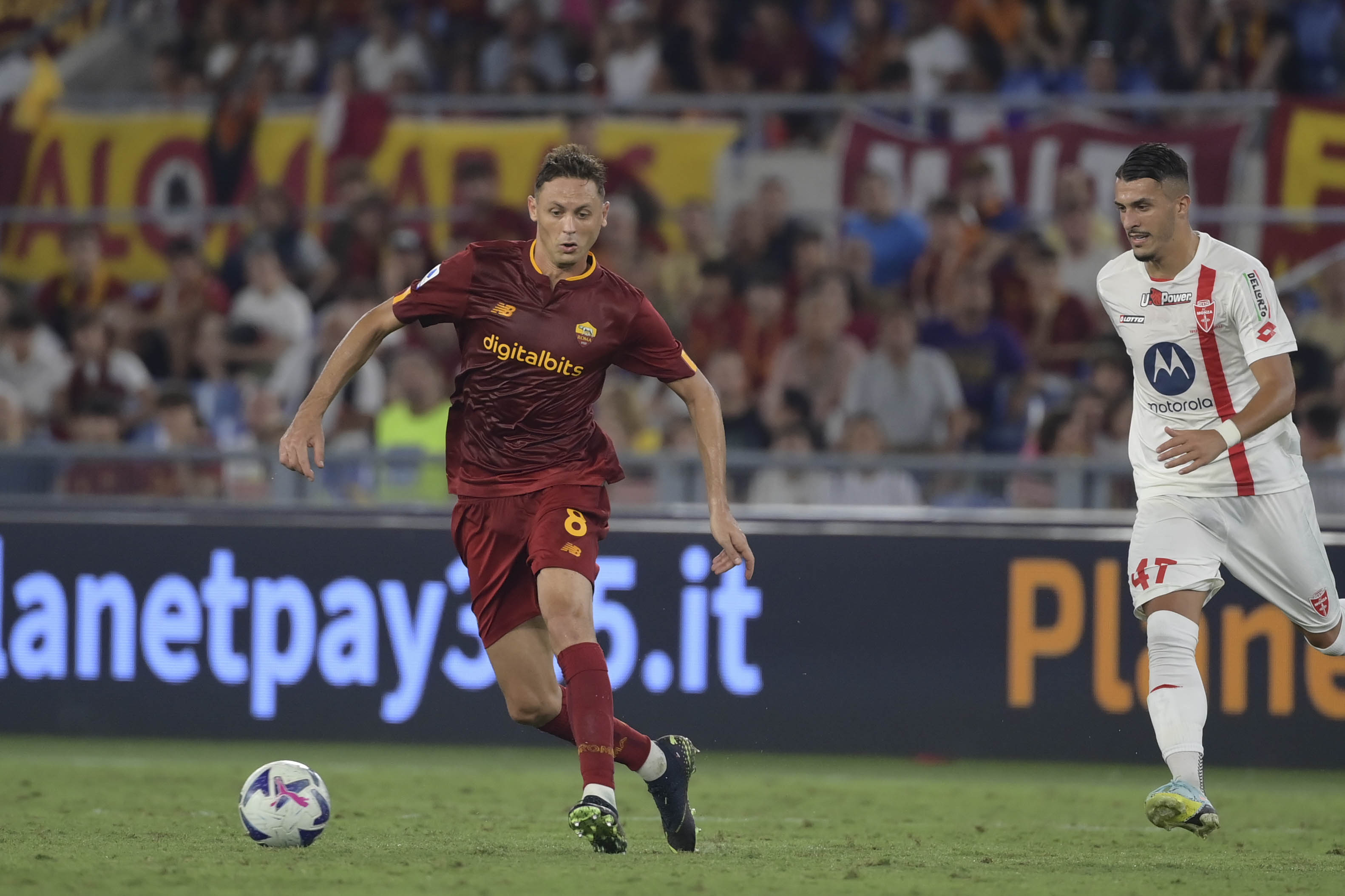 Matic in azione durante Roma-Monza