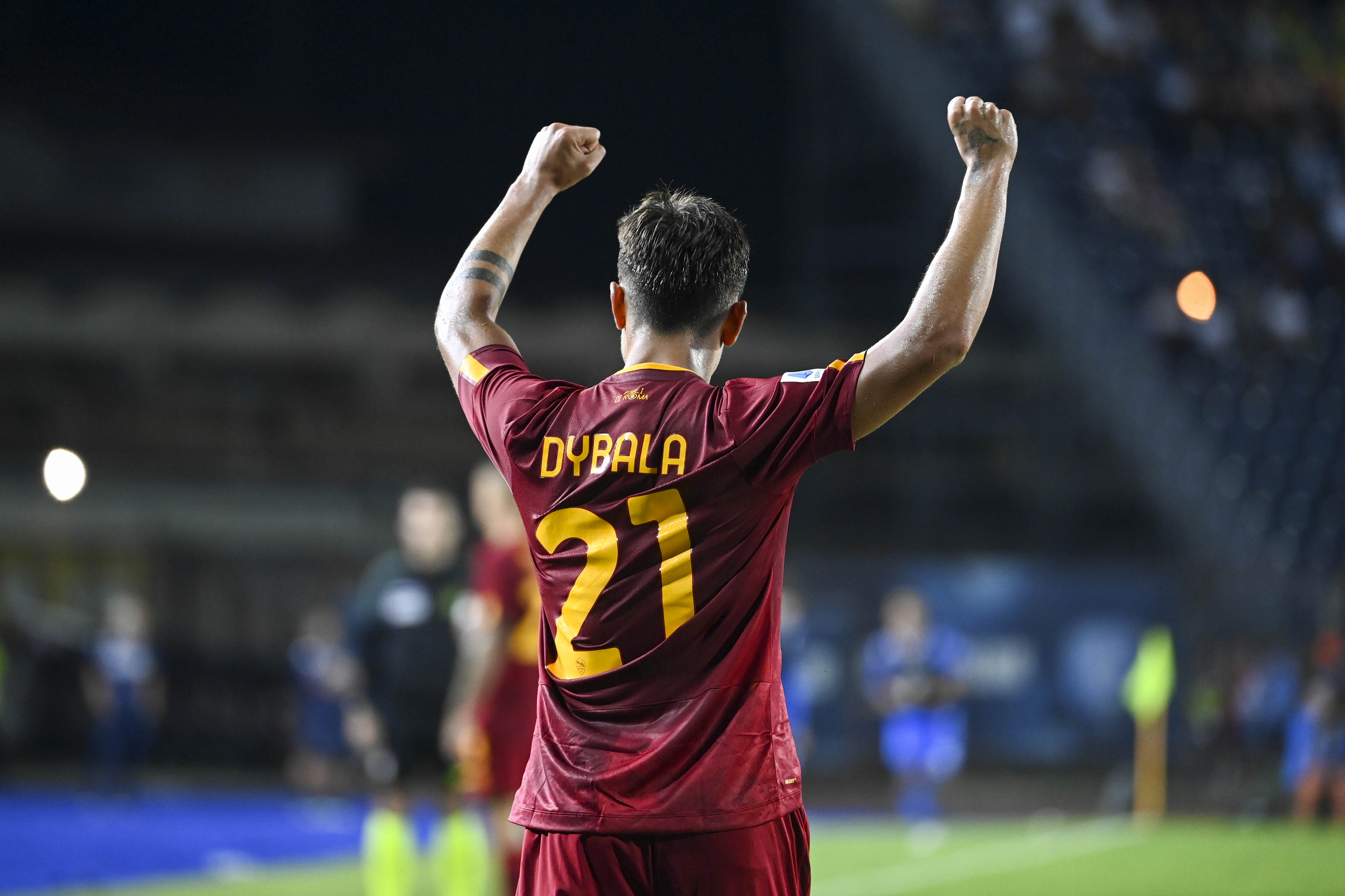 Dybala esulta durante Empoli-Roma
