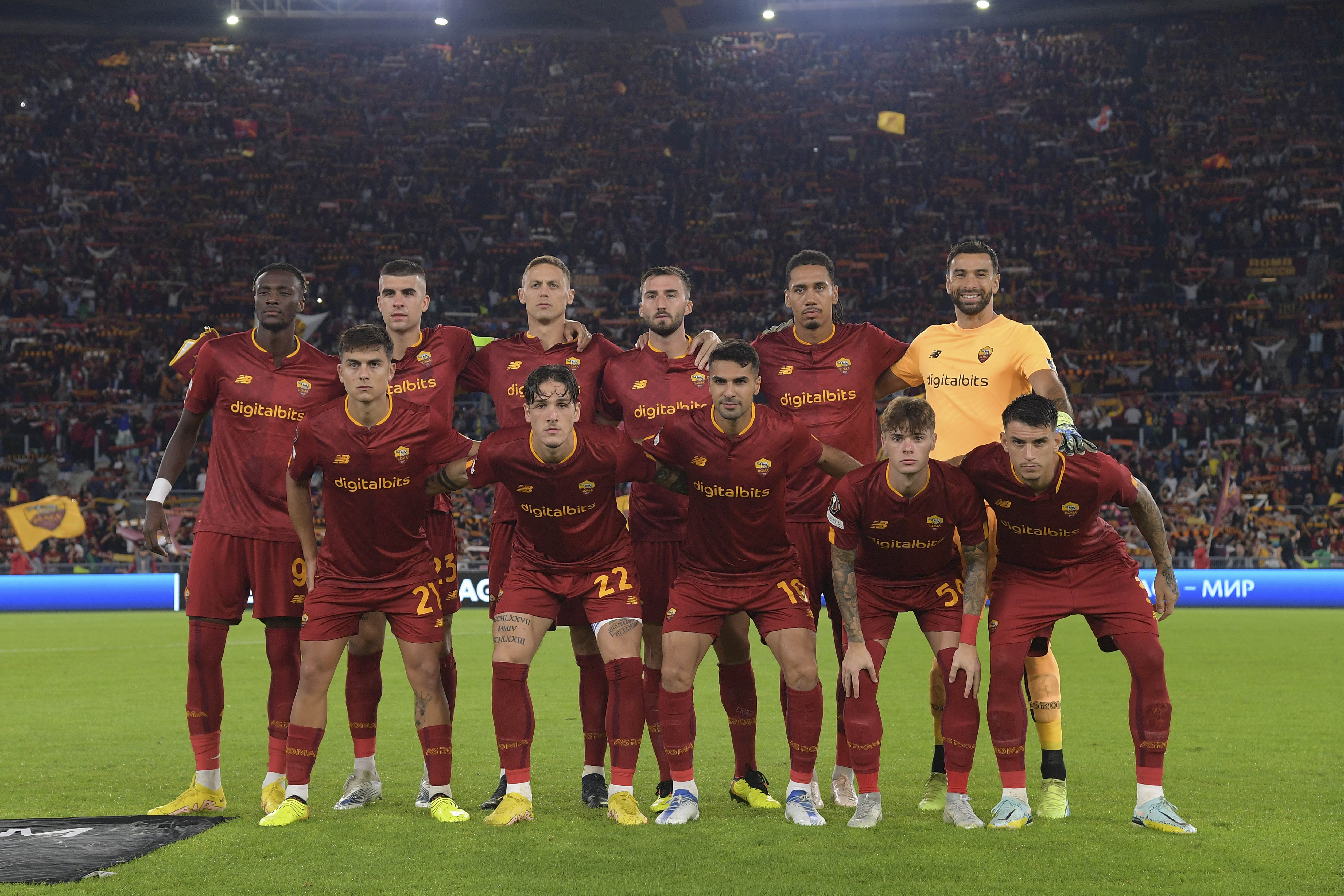 The starting line up of last week's defeat against Betis