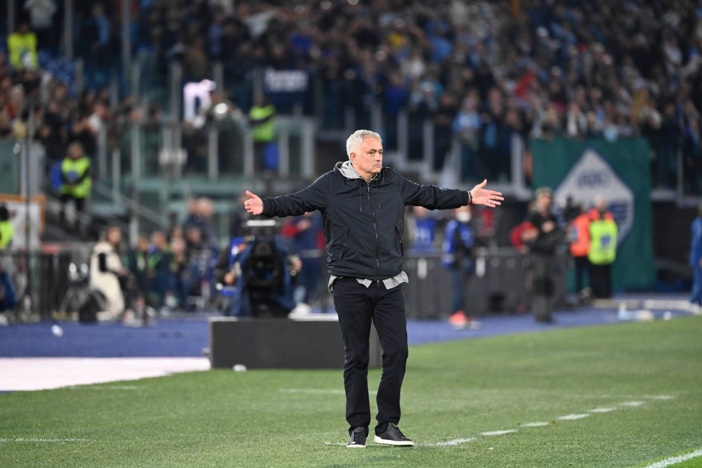 Mourinho durante il derby