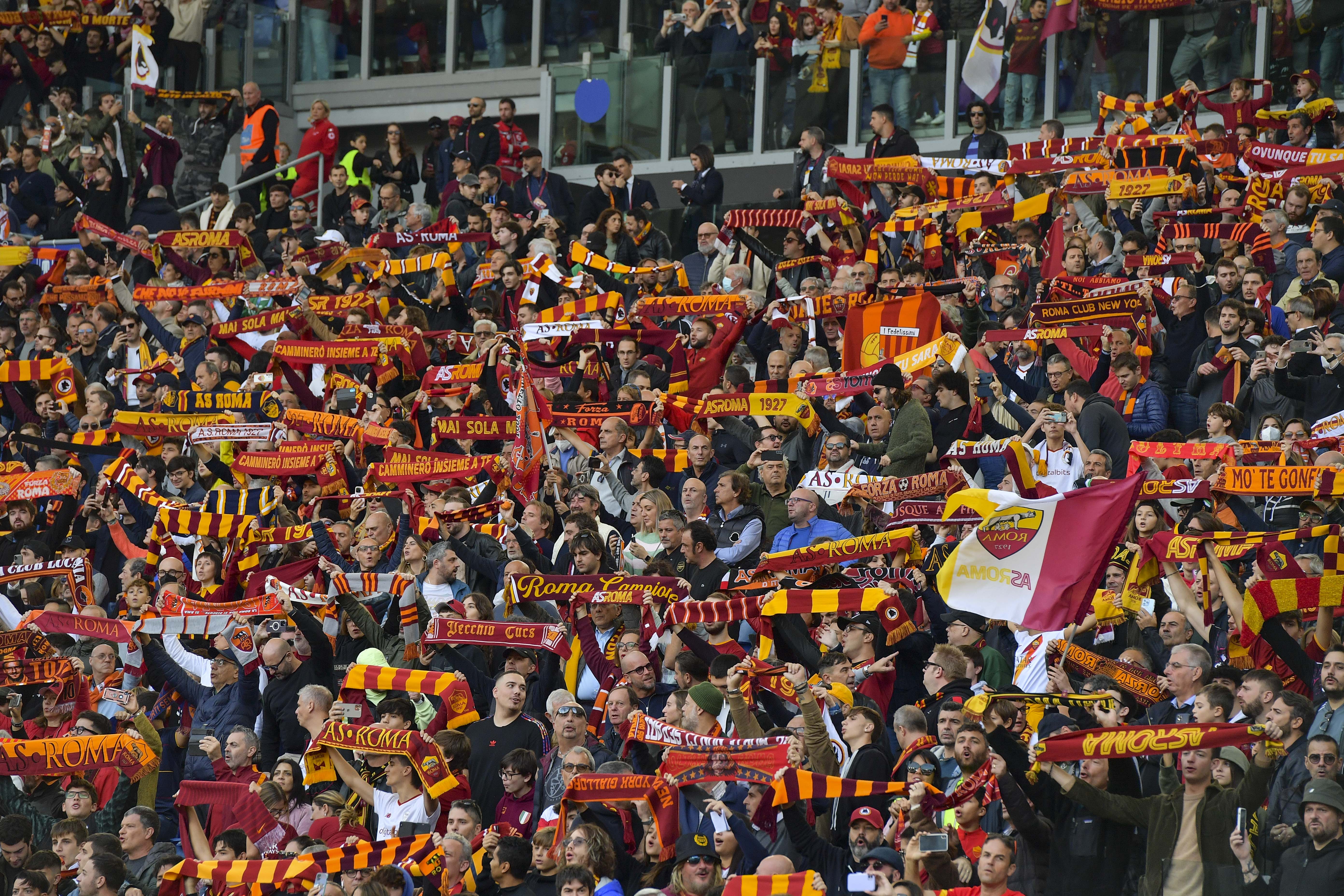 La tifoseria giallorossa allo Stadio Olimpico