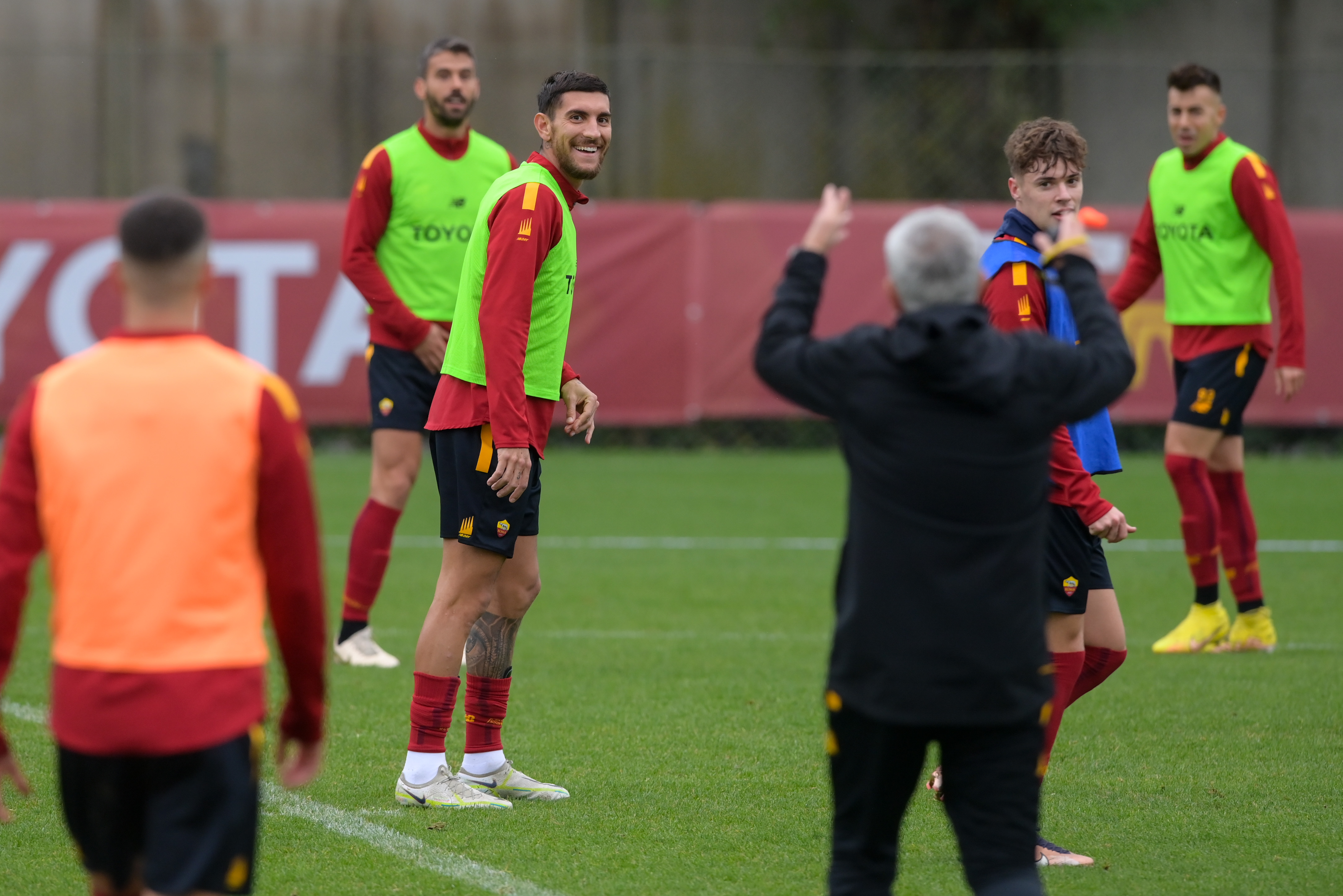 Una foto di Mourinho e Pellegrini a Trigoria