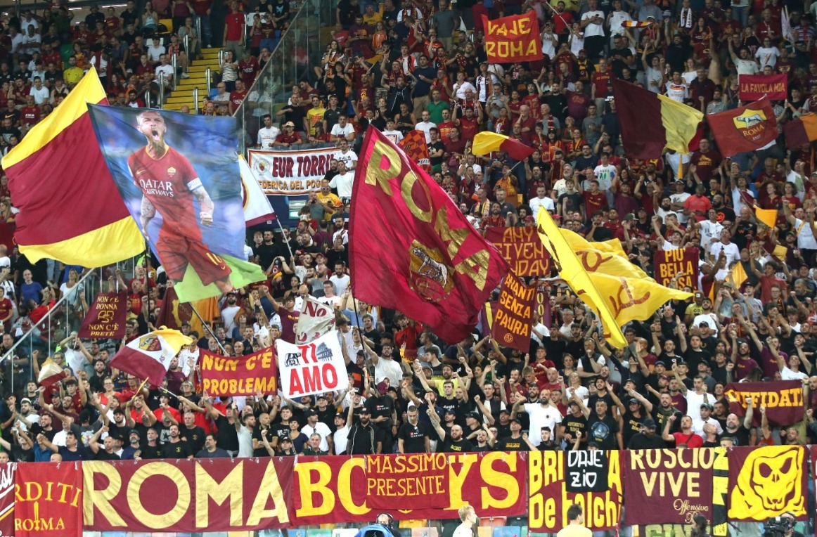 Tifosi della Roma alla Dacia Arena di Udine