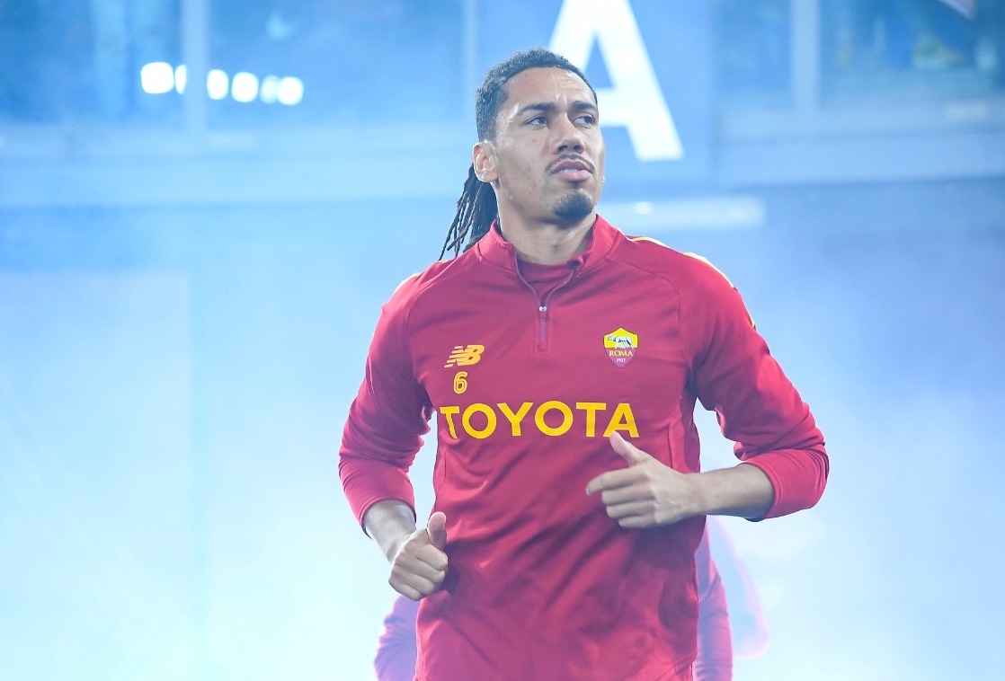 Chris Smalling prima di una partita della Roma