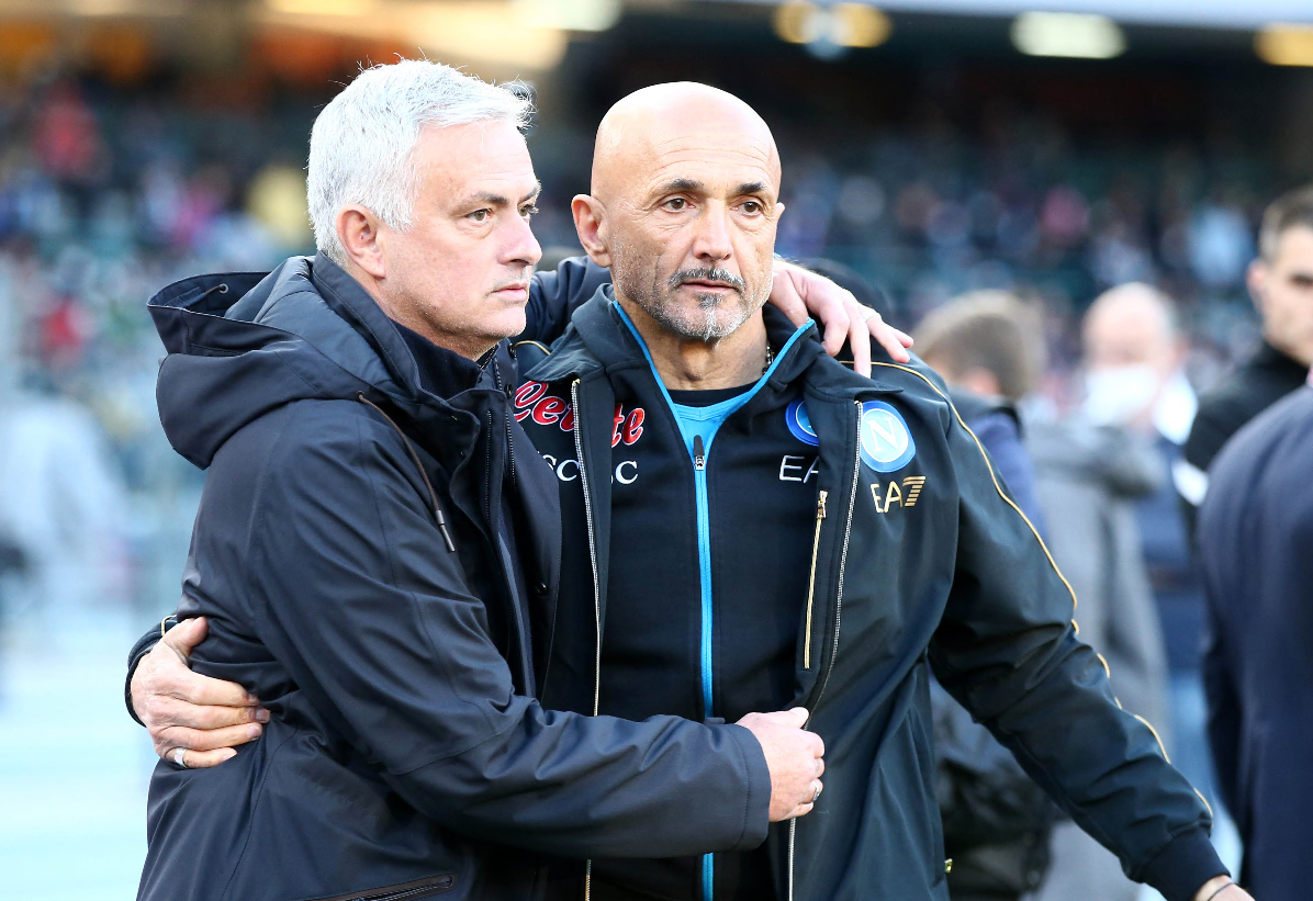 Mourinho e Spalletti abbracciati al Maradona prima del confronto dello scorso anno