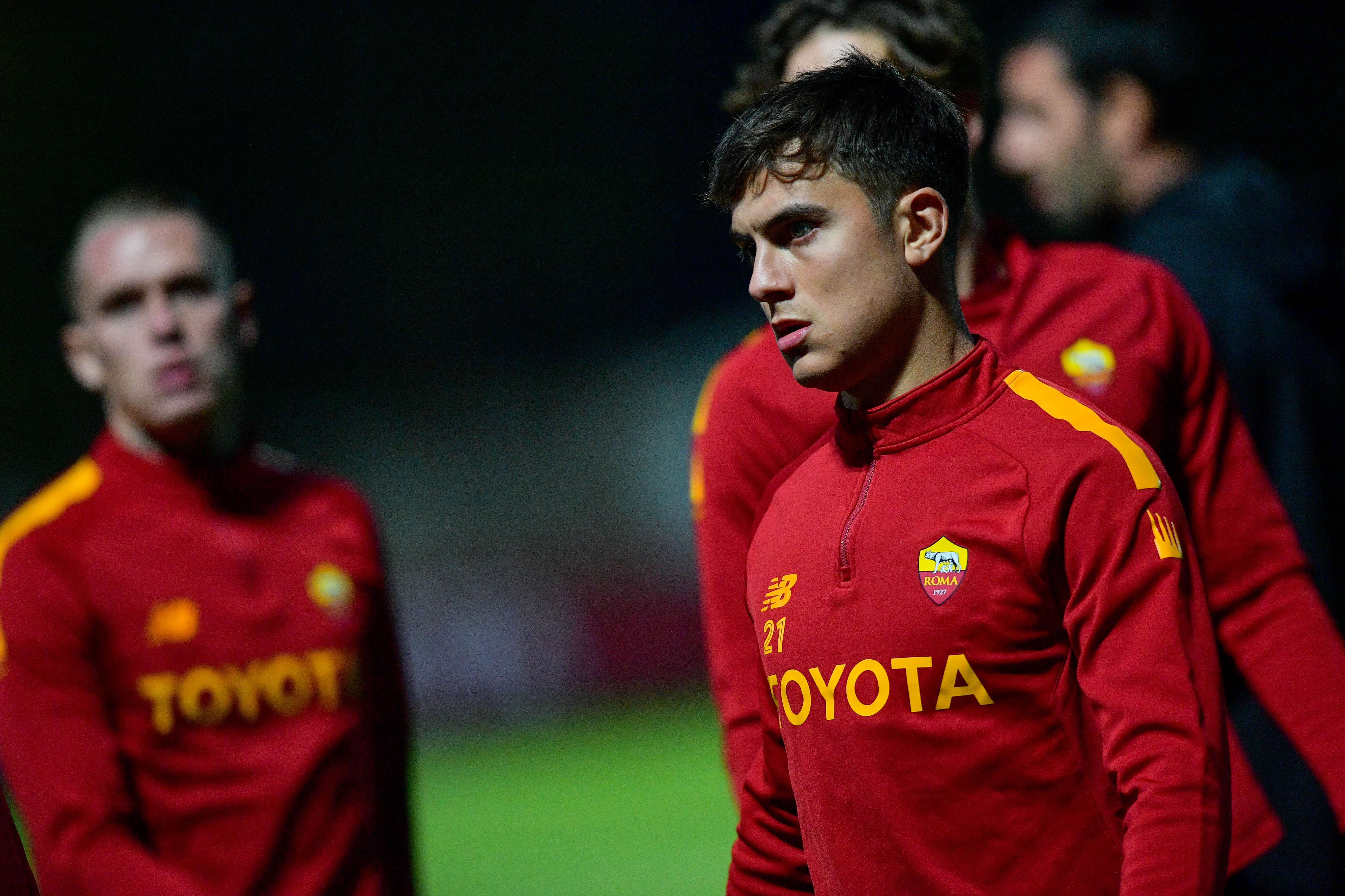 Dybala in allenamento a Trigoria