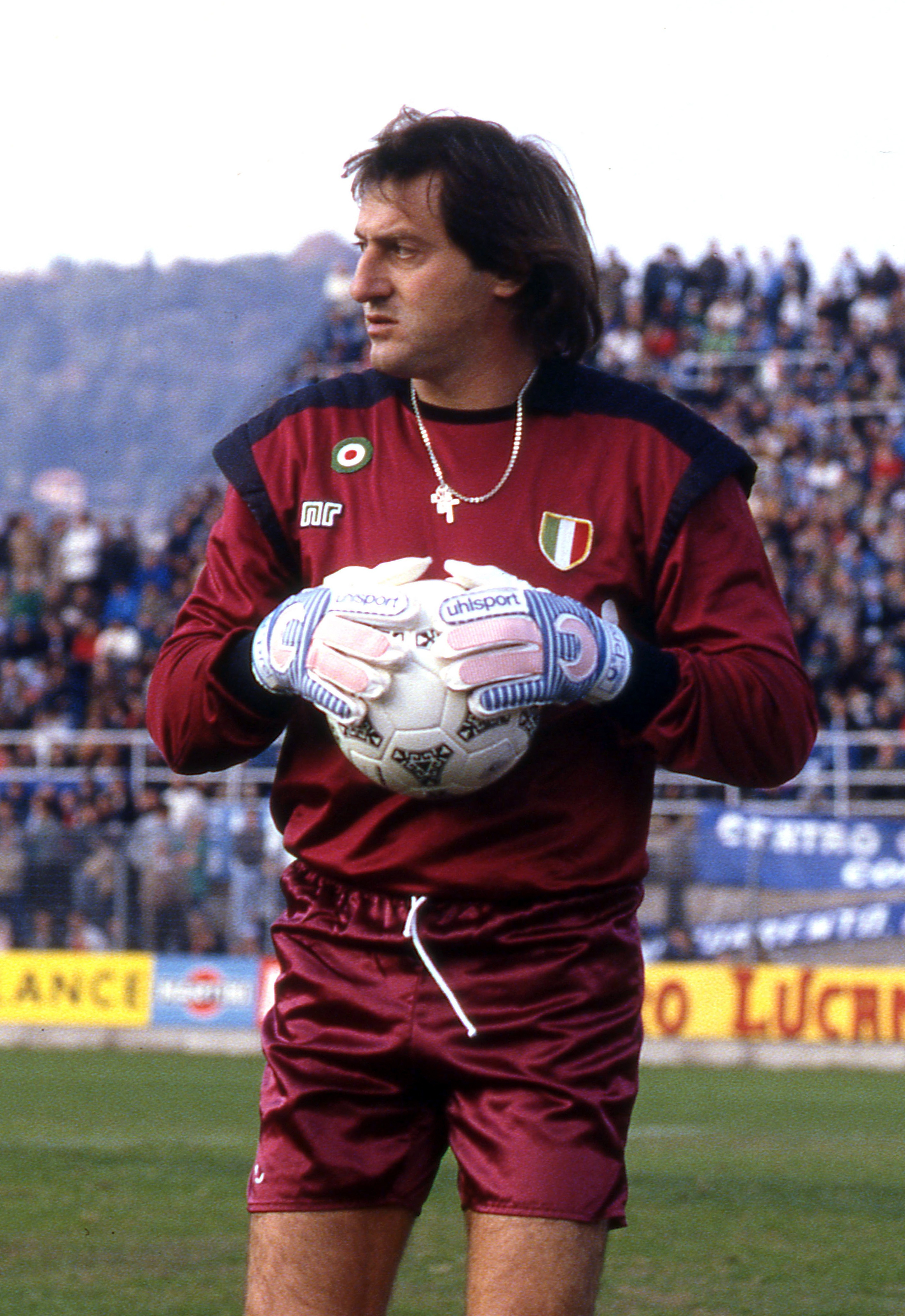 Claudio Garella con la maglia del Napoli nel 1987