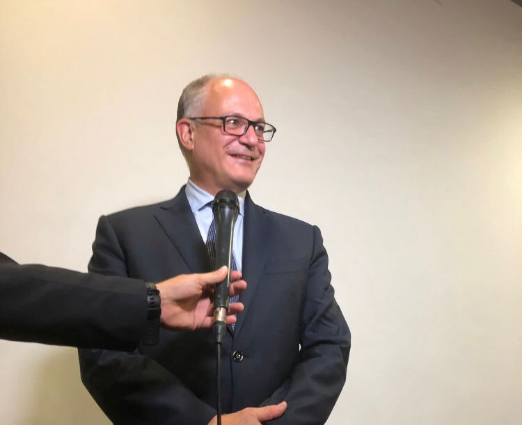 Roberto Gualtieri, il sindaco di Roma, durante un'intervista