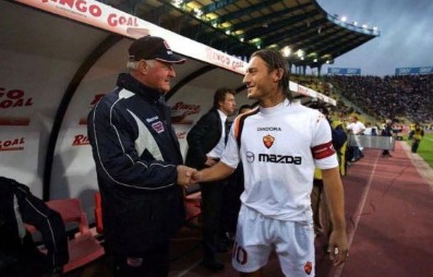 Mazzone e Totti durante una partita