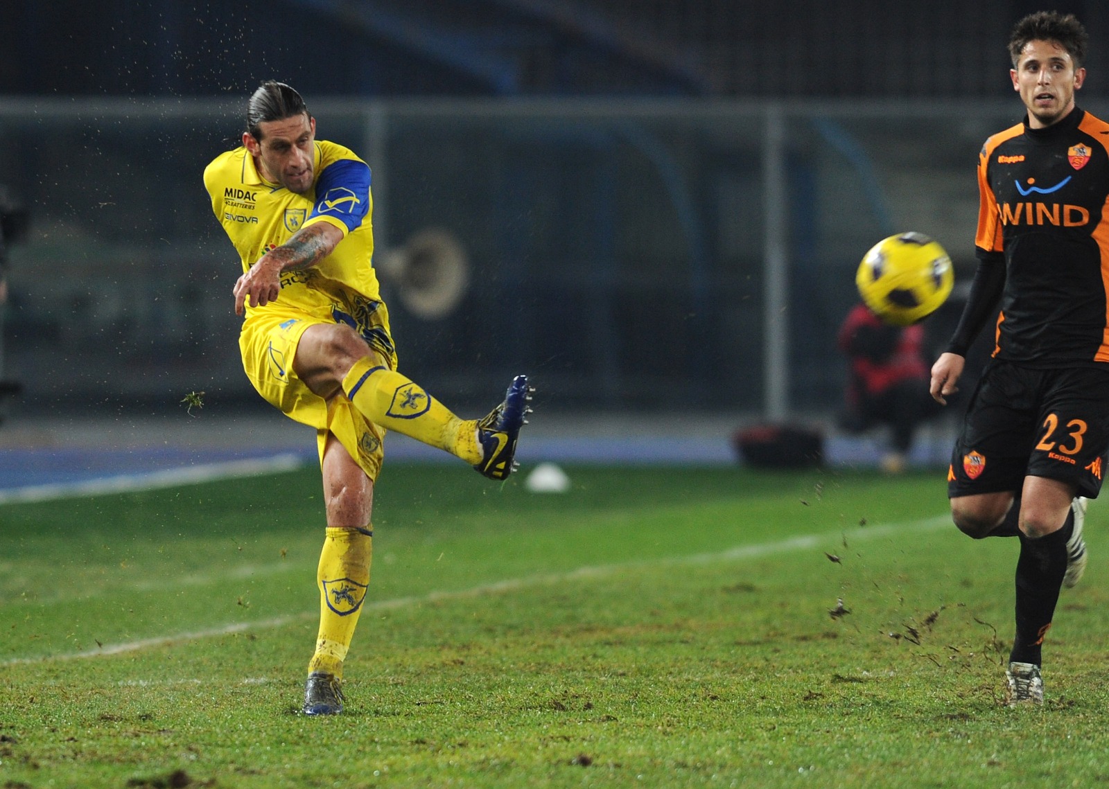 Moscardelli con la maglia del Chievo contro la Roma