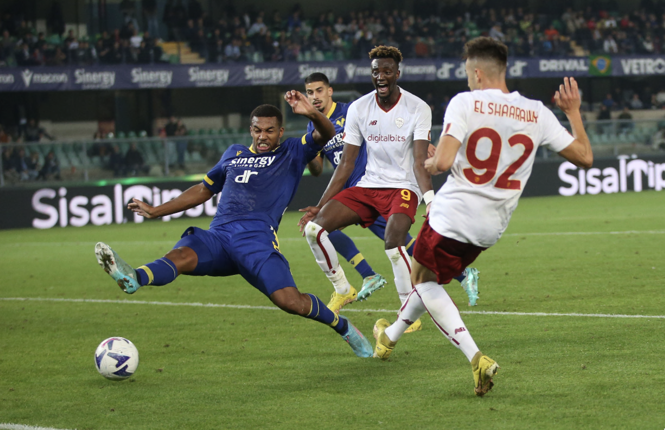 El Shaarawy scoring the 3-1 goal in Verona
