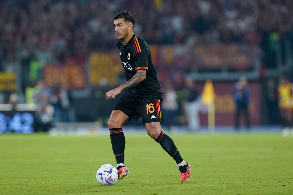 Paredes in campo con la maglia della Roma