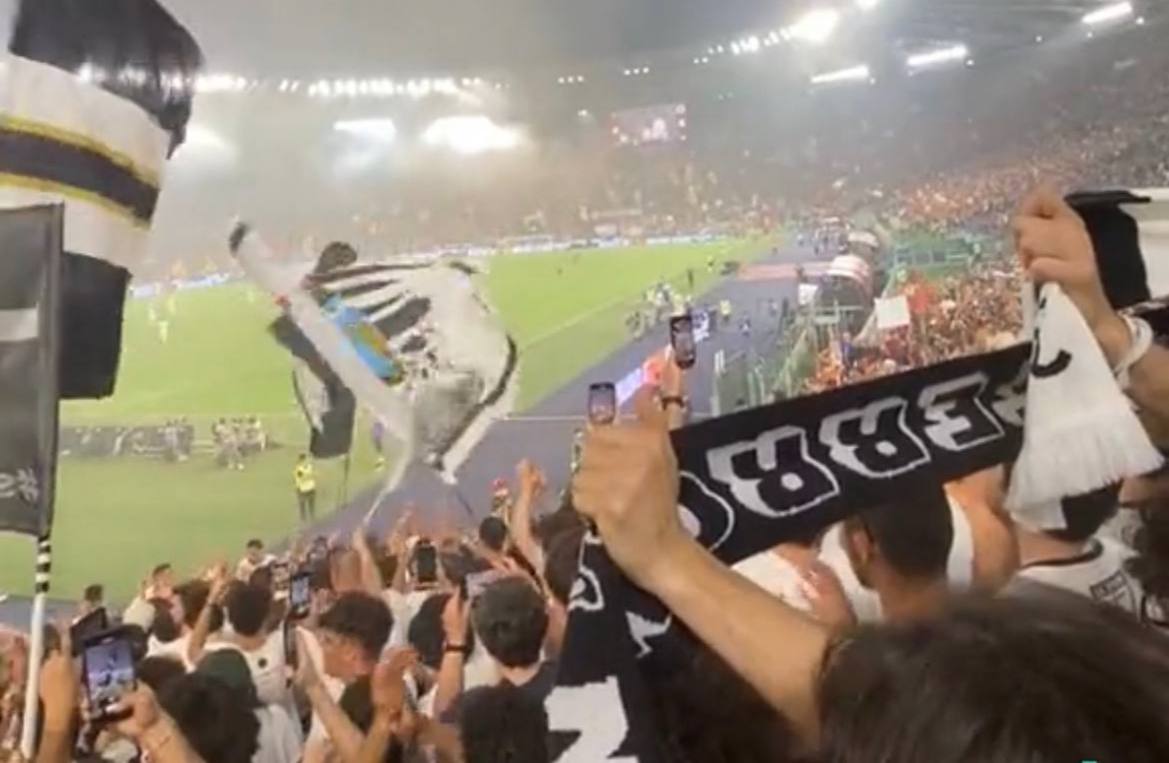 Tifosi liguri durante Roma-Spezia