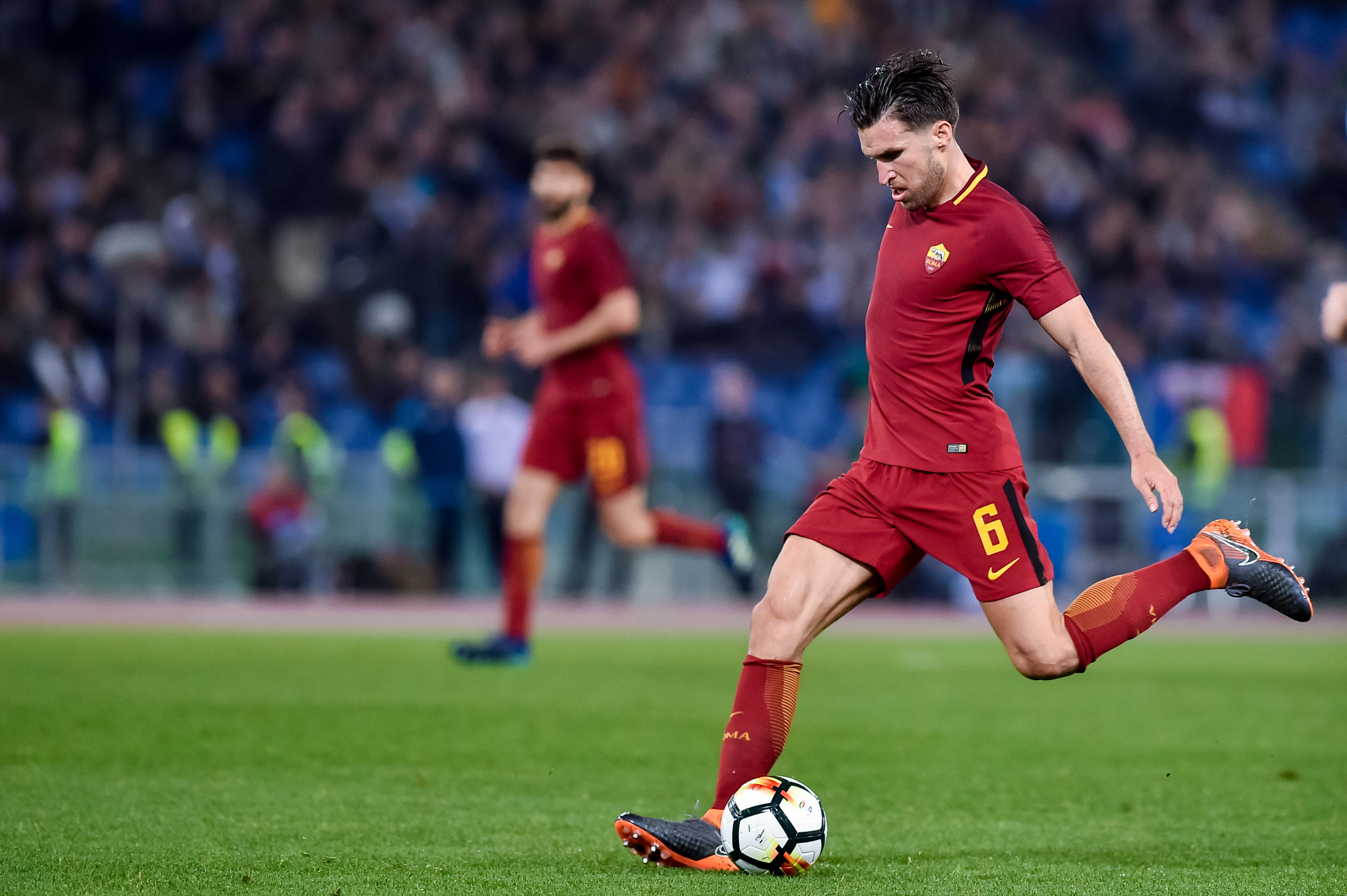 Kevin Strootman durante una partita