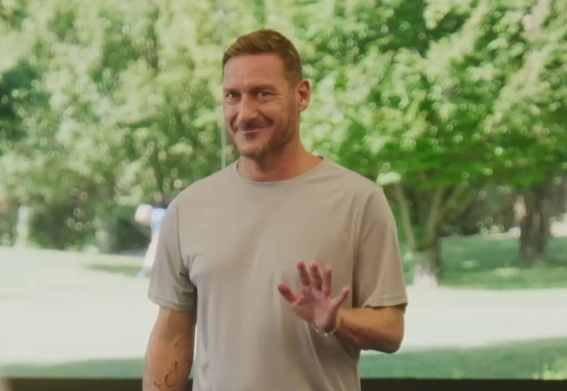 Totti durante lo spot